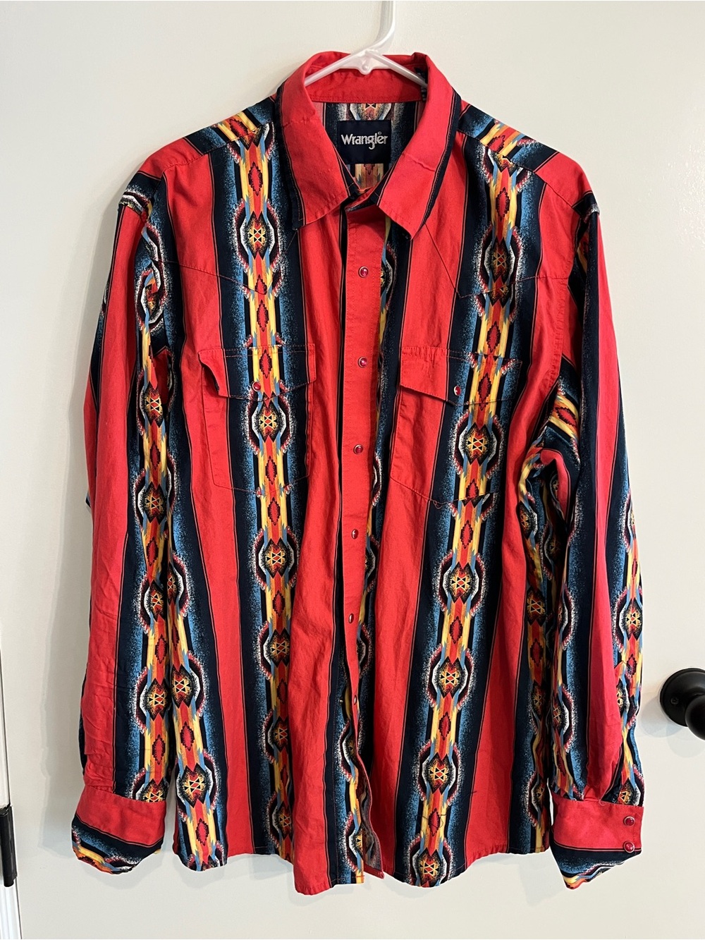 Mens Size Large Wrangler Checotah Button Down Longsleeve Shirt